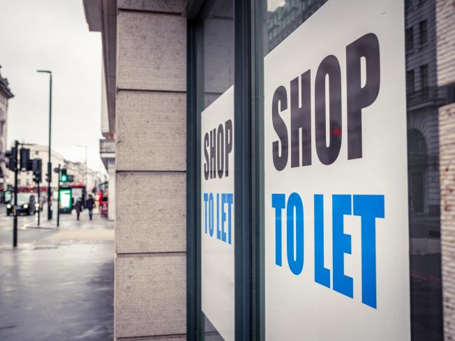 P & P, POP, Shop to Let Window Sign